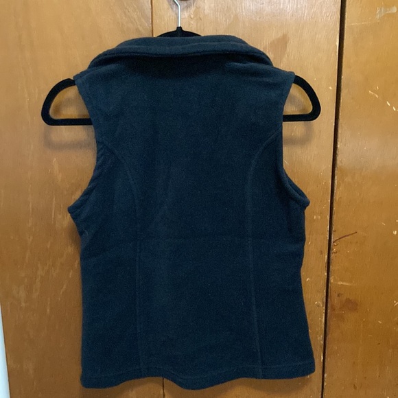 Columbia Women’s Fleece Vest - Picture 3 of 3
